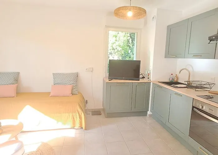 Serenite A L'oree Des Bois