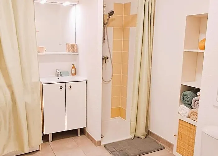 Serenite A L'oree Des Bois